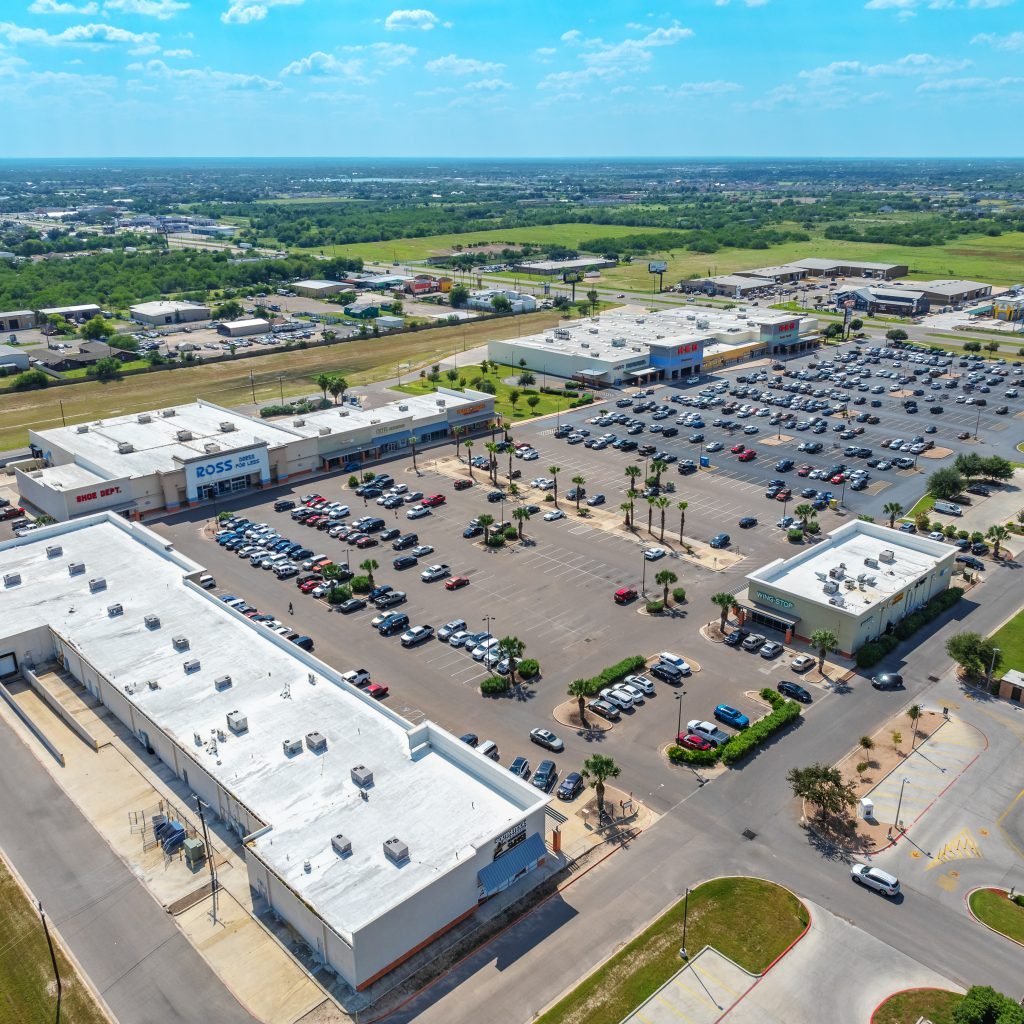 Palmhurst-Village-Shopping-Center_222-228300-E-Mile-Rd-Palmhurst-TX
